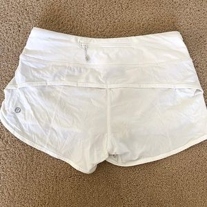 Lulu lemon Speed Up Low-Rise Lined Short 2.5", COLOR: White, SIZE: 2